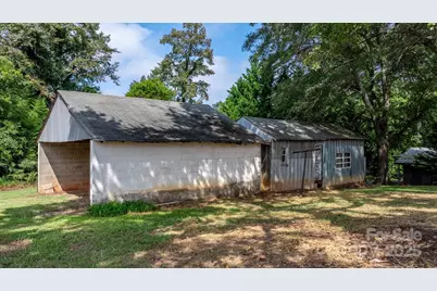 1590 S Center Street, Hickory, NC 28602 - Photo 28