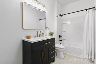 1590 S Center St, Hickory, NC 28602 - Photo 18