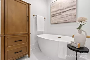 625 4th St Dr NW, Hickory, NC 28601 - Photo 16