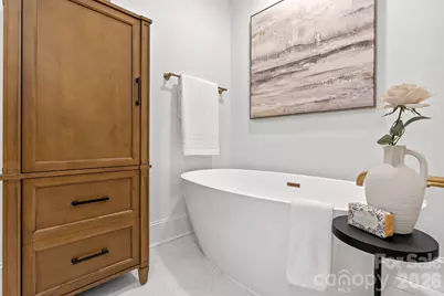 625 4th Street Drive NW, Hickory, NC 28601 - Photo 16