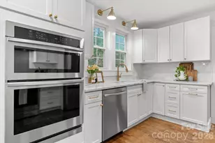 625 4th St Dr NW, Hickory, NC 28601 - Photo 8