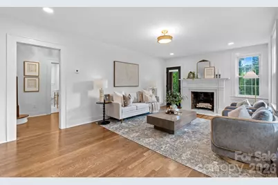 625 4th Street Drive NW, Hickory, NC 28601 - Photo 4