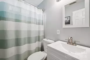 8426 Red Cypress Ct, Charlotte, NC 28216 - Photo 22