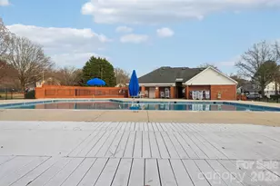 8426 Red Cypress Ct, Charlotte, NC 28216 - Photo 32