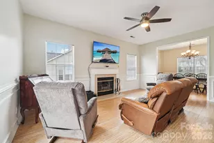 8426 Red Cypress Ct, Charlotte, NC 28216 - Photo 4