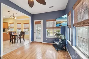 8426 Red Cypress Ct, Charlotte, NC 28216 - Photo 10