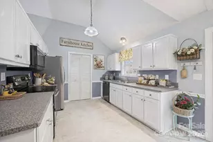 2306 Kestrel Dr, Rock Hill, SC 29732 - Photo 8