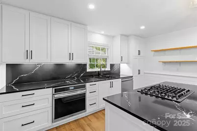 4500 Dawnwood Drive, Charlotte, NC 28212 - Photo 8