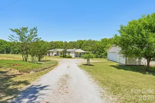 160 Allison Rd, Cowpens, SC 29330 - Photo 2