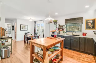 616 Erkwood Dr, Hendersonville, NC 28739 - Photo 16