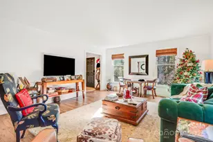 616 Erkwood Dr, Hendersonville, NC 28739 - Photo 8