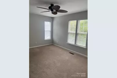 8901 Cinnabay Drive, Charlotte, NC 28216 - Photo 8