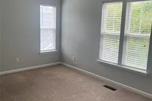 8901 Cinnabay Dr, Charlotte, NC 28216 - Photo 8