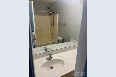 8901 Cinnabay Drive, Charlotte, NC 28216 - Photo 14