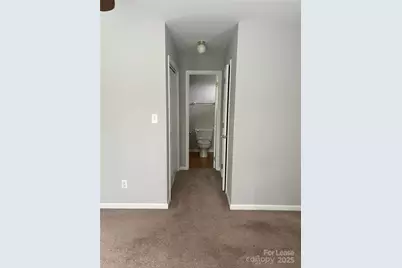 8901 Cinnabay Drive, Charlotte, NC 28216 - Photo 10