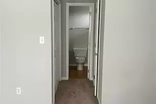 8901 Cinnabay Dr, Charlotte, NC 28216 - Photo 10