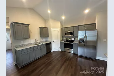 001 Washington Street, Wadesboro, NC 28170 - Photo 4