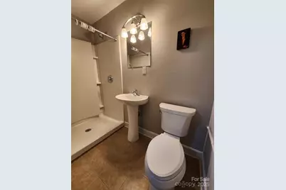 638 E 10th Street, Charlotte, NC 28202 - Photo 22