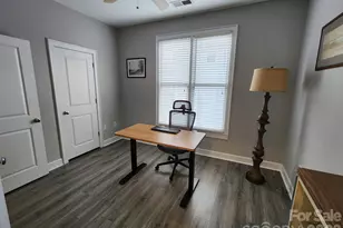 638 E 10th St, Charlotte, NC 28202 - Photo 14