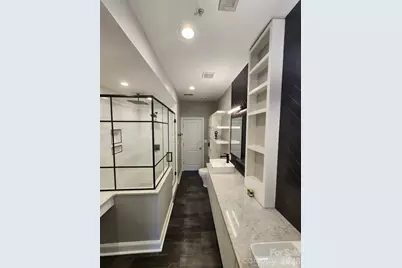 638 E 10th Street, Charlotte, NC 28202 - Photo 8