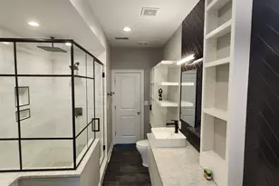 638 E 10th St, Charlotte, NC 28202 - Photo 8