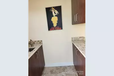 638 E 10th Street, Charlotte, NC 28202 - Photo 4