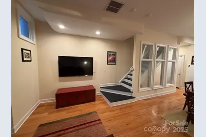 638 E 10th Street, Charlotte, NC 28202 - Photo 10