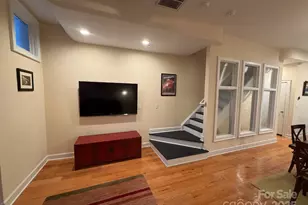 638 E 10th St, Charlotte, NC 28202 - Photo 10