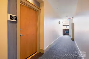 505 E Sixth St, Charlotte, NC 28202 - Photo 4