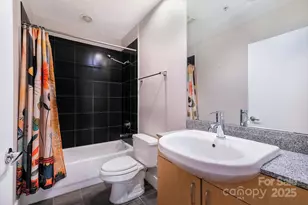 505 E Sixth St, Charlotte, NC 28202 - Photo 30