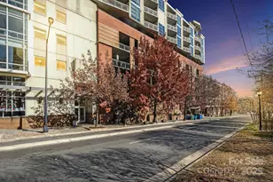 505 E Sixth St, Charlotte, NC 28202 - Photo 2