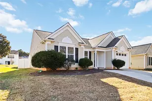 7442 Stone Mountain Ct, Charlotte, NC 28262 - Photo 4