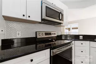 7442 Stone Mountain Ct, Charlotte, NC 28262 - Photo 16