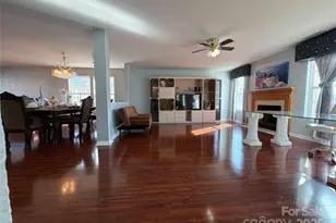 3401 Pikes Peak Dr, Gastonia, NC 28052 - Photo 6