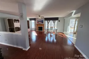 3401 Pikes Peak Dr, Gastonia, NC 28052 - Photo 4