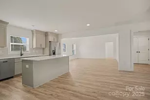 224 Meadow Oaks Dr, Statesville, NC 28625 - Photo 8