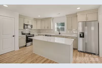 224 Meadow Oaks Drive, Statesville, NC 28625 - Photo 4