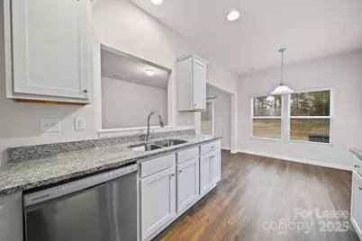 916 S Battleground Avenue #4, Kings Mountain, NC 28086 - Photo 14