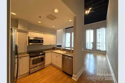 127 N Tryon Street #608, Charlotte, NC 28202 - Photo 8