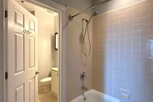 127 N Tryon St, Charlotte, NC 28202 - Photo 10