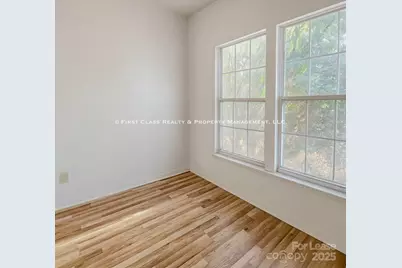 [Address not provided], Charlotte, NC 28269 - Photo 8