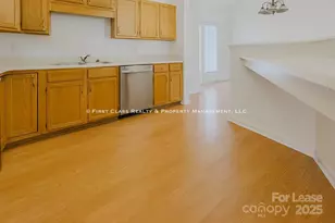 [Address not provided], Charlotte, NC 28269 - Photo 4