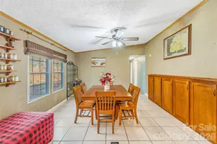 140 Crows Nest Rd, Hendersonville, NC 28791 - Photo 6