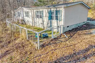 140 Crows Nest Rd, Hendersonville, NC 28791 - Photo 2