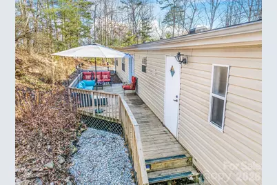 140 Crows Nest Road, Hendersonville, NC 28791 - Photo 26