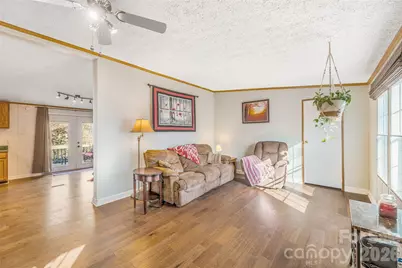 140 Crows Nest Road, Hendersonville, NC 28791 - Photo 14