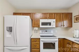 2154 Mallard Green Pl, Charlotte, NC 28262 - Photo 10