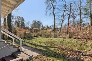 136 Half Cir Ln, Hendersonville, NC 28791 - Photo 26