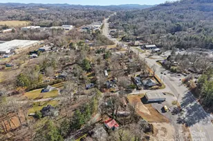 136 Half Cir Ln, Hendersonville, NC 28791 - Photo 28