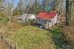 136 Half Cir Ln, Hendersonville, NC 28791 - Photo 30